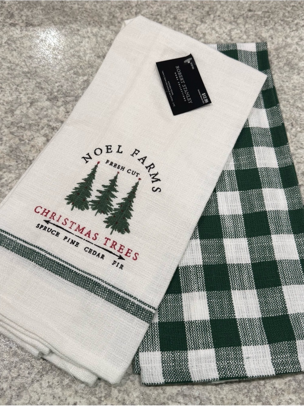 Robert Stanley Christmas Dish Towels 4-Piece Bundle NWT - Picture 2 of 4